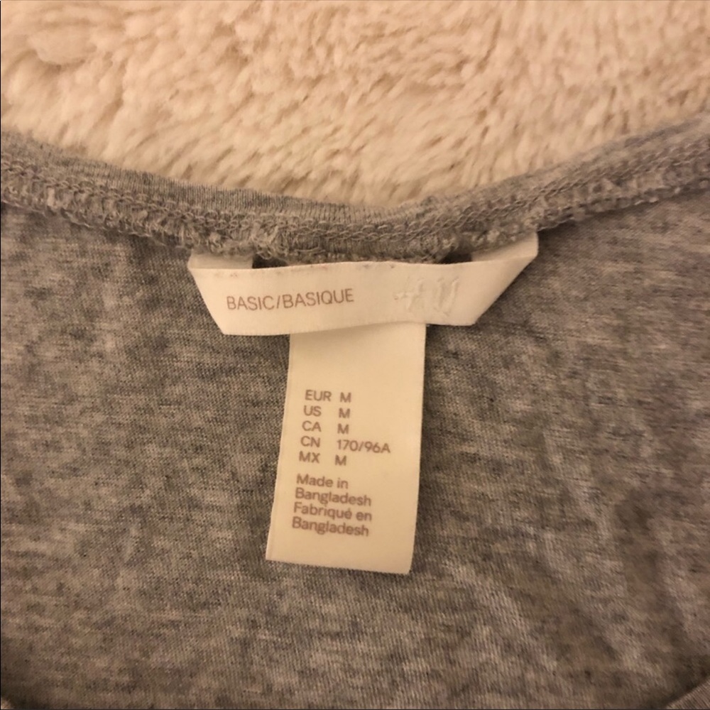 H&M Basic Grey Tank Top - Picture 2 of 2